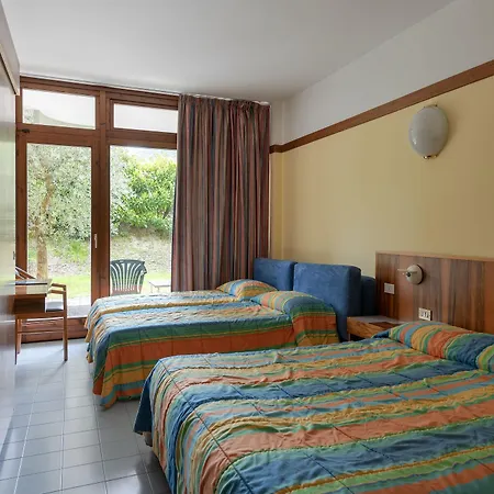 Palme & Hotel Garda (Verona)