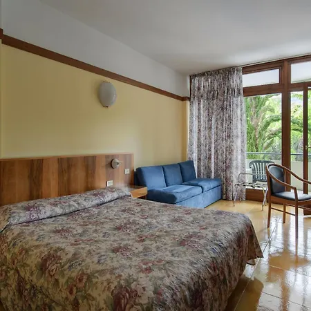 Palme & Hotel Garda (Verona)