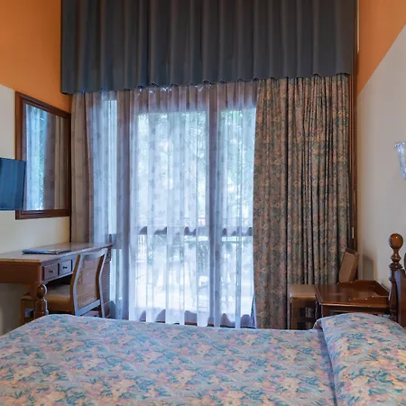 Hotel Palme & Garda (Verona)