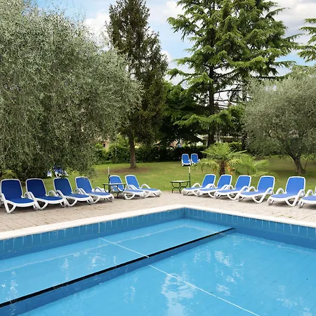 Отель Palme & Гарда