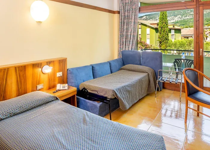 Palme & 3* Garda (Verona)